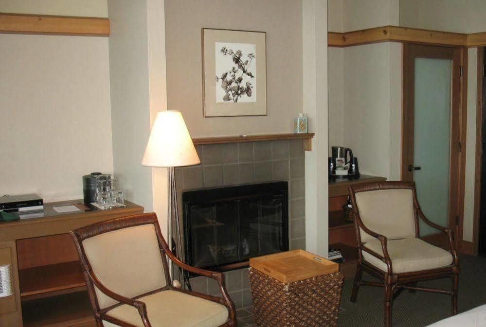 The Inn At Langley Exterior foto